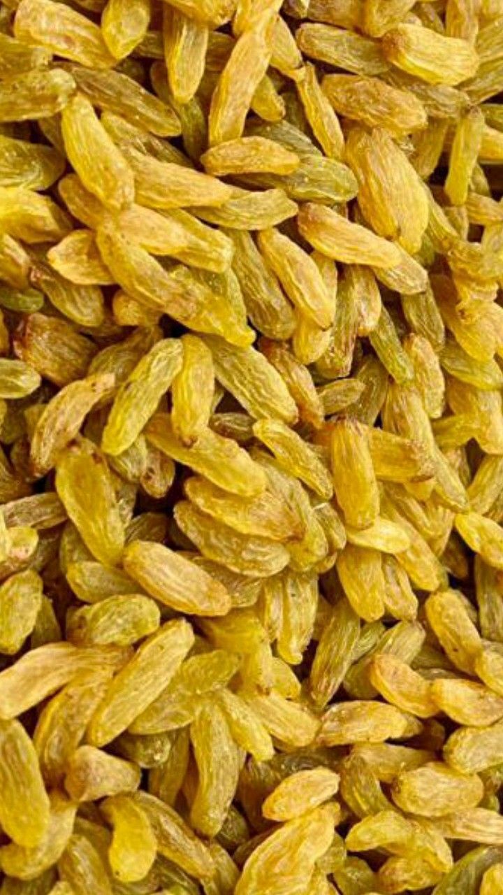 Green Raisins: Nature’s Sweet & Nutritious Delight